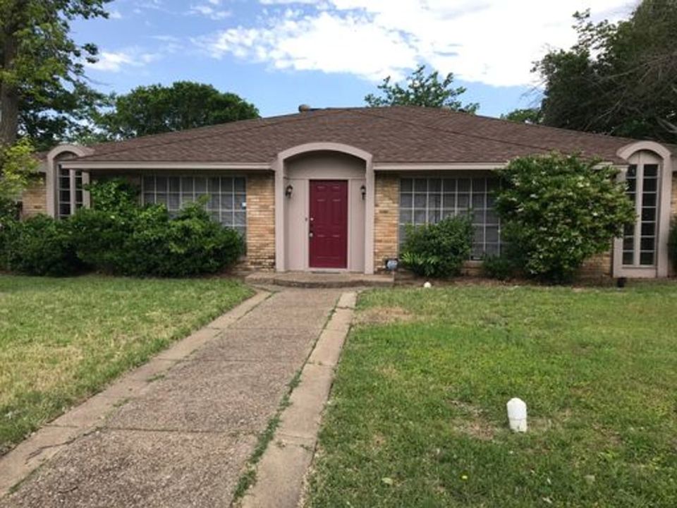 1st image of 1141 Shadywood Ln