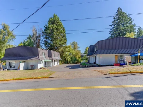 708 SE Davis St, McMinnville, OR 97128