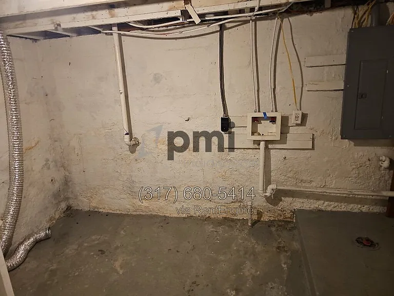 112 Adler St — Photo 18