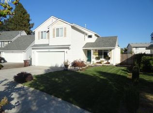 658 SE 66th Ave NE, Hillsboro, OR 97123