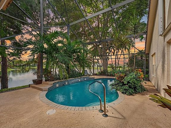 3rd image of 2525 Egret Lake Drive