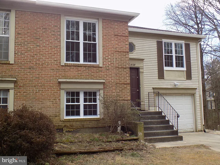 10598 Reeds Landing Cir — Photo 1