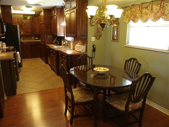 4th image of 3167 Sandalwood Dr