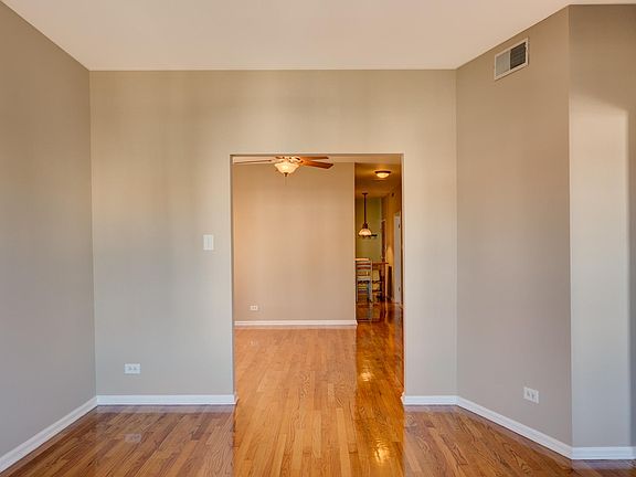 5th image of 1914 Asbury Ave APT 2