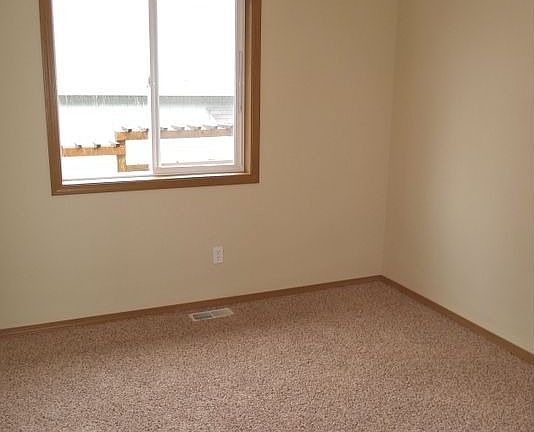 4th image of 3726 48th Ave NE