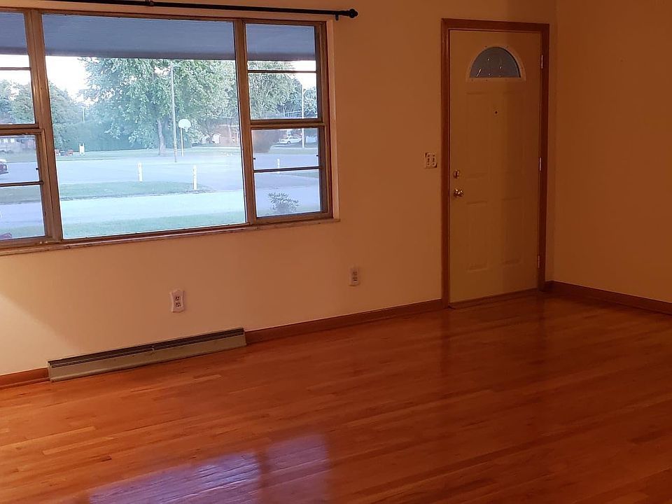 1st image of 424 Lawndale Dr