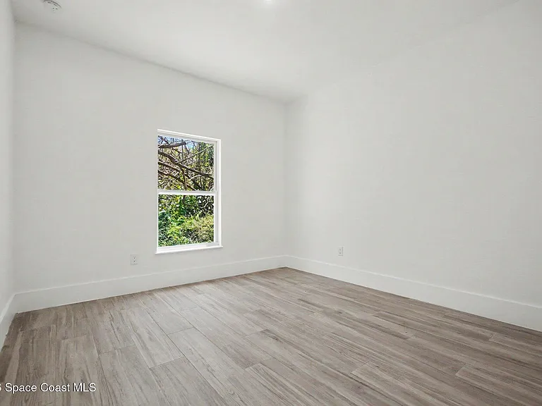 19 Travis St #101 — Photo 6