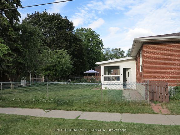 2nd image of 456 Drewry Ave