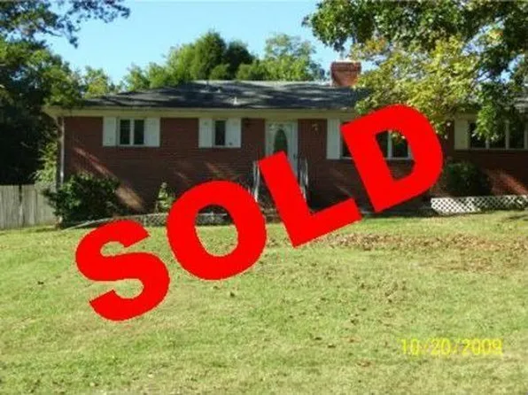 1202 Howard Cres, Charlotte, NC 28214