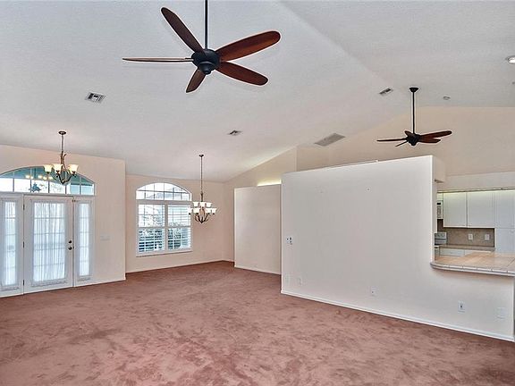 5th image of 312 Rosewood Ct
