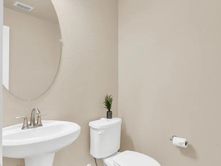 905 Avian Dr — Photo 25
