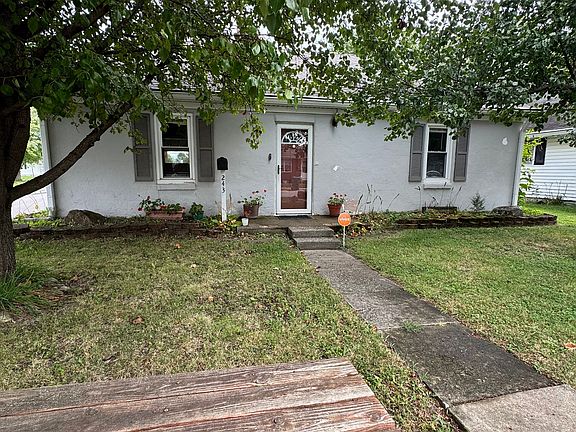 2nd image of 243 N Jefferson St