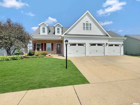 713 Grandyle Dr, Washington, IL 61571