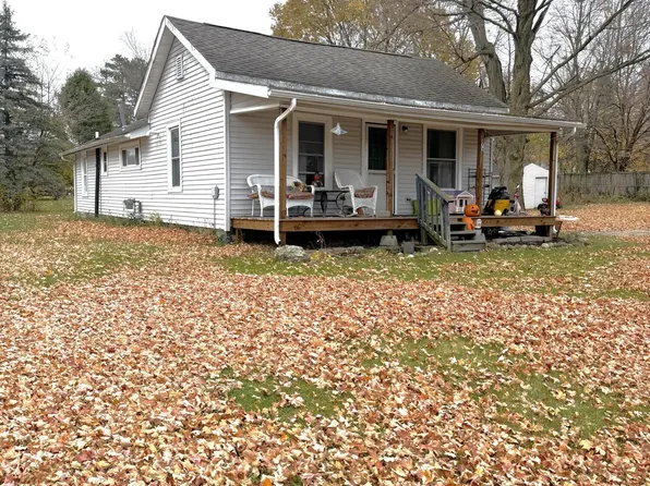 172 Walnut St, Vermontville, MI 49096