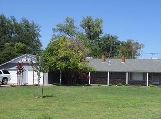 2415 Park Estates Dr, Sacramento, CA 95825