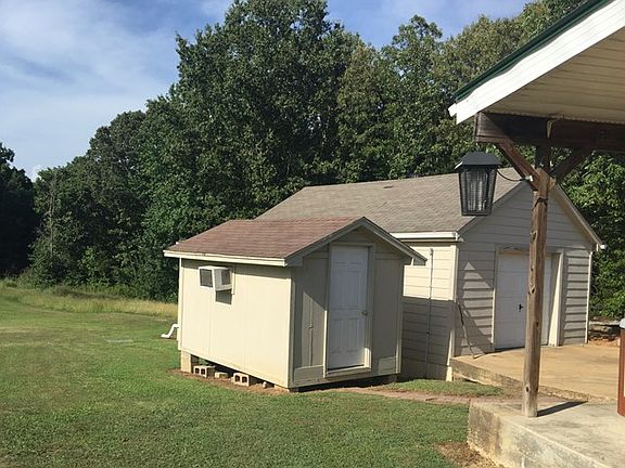 3rd image of 2410 County Road 170