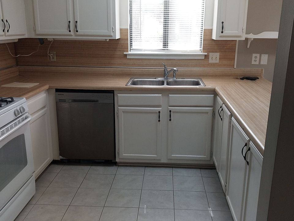 Kitchen with tile floor