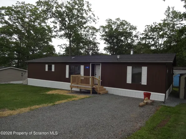 16 Hi View Dr, Lake Ariel, PA 18436