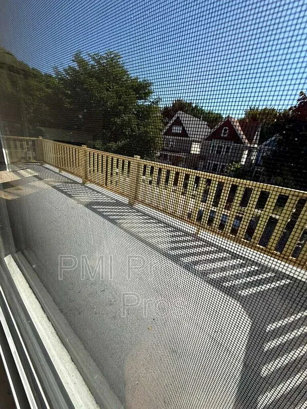 3 bed, 1.0 bath, $1,295 — Photo 2
