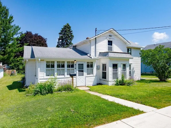 616 West South Street, Stoughton, WI 53589
