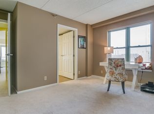 270 E Highland Ave STOP 4, Milwaukee, WI 53202