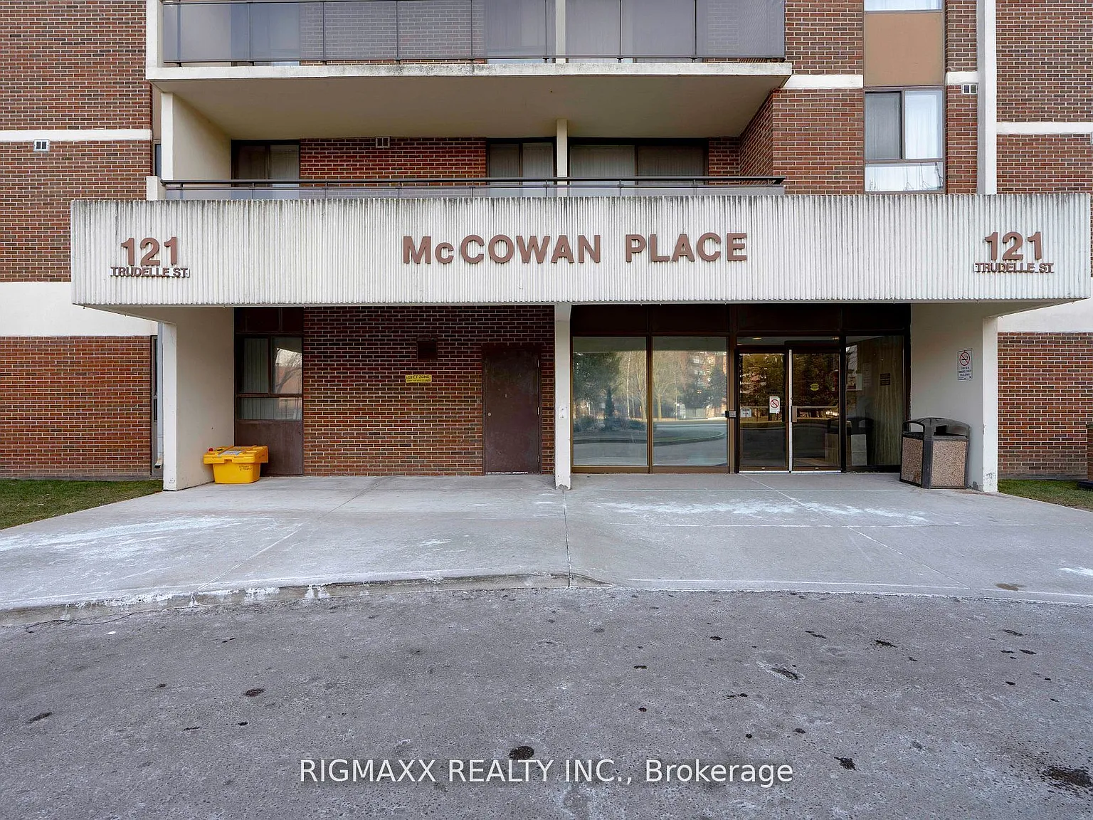 2 bed, $3,000 — Photo 2