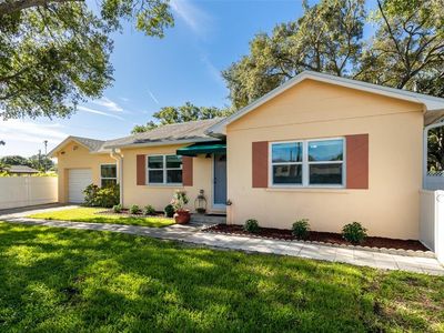 6913 S Shamrock Rd, Tampa, FL, 33616