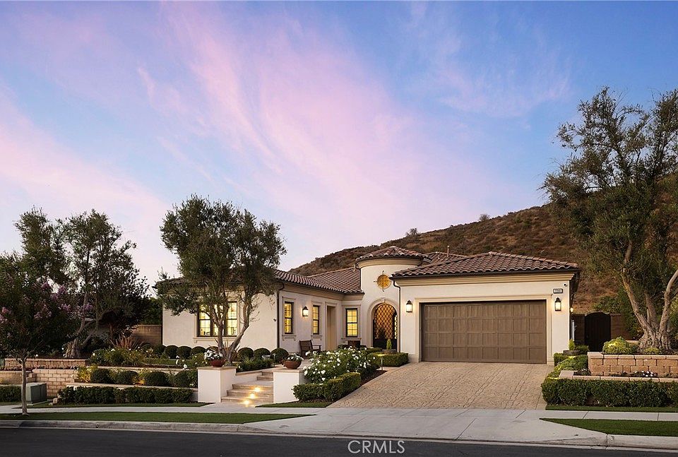 1st image of 33166 Paseo Celestial