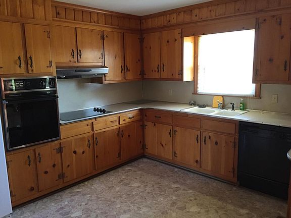 4th image of 2116 Haymount St