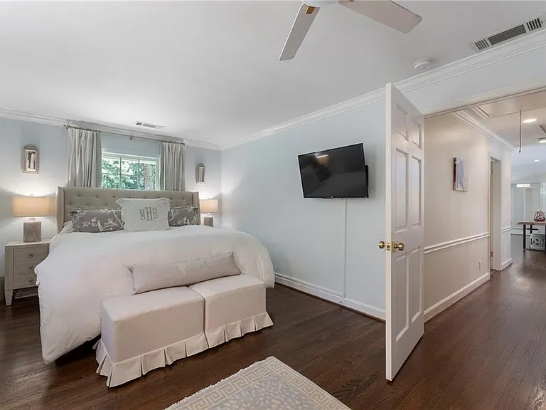 4770 Chatworth Ct — Photo 37