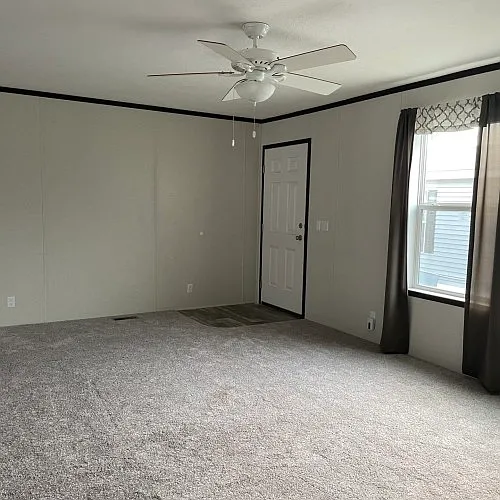 705 Ernest St — Photo 15