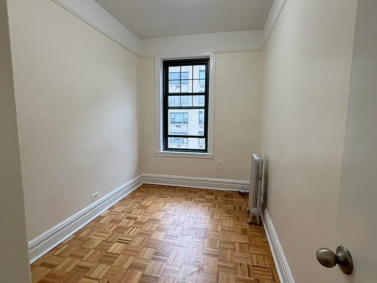 536 E 79th St #6A — Photo 8