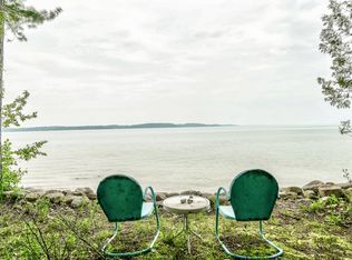 3929 Bay Valley Dr, Williamsburg, MI 49690