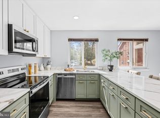 1431 Greenmont Ct, Reston, VA 20190