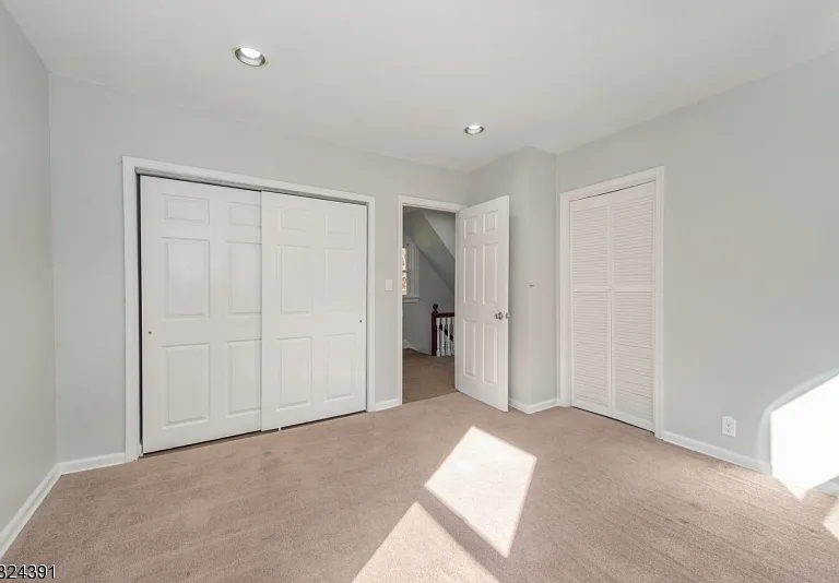 51 Cedar Ave — Photo 11