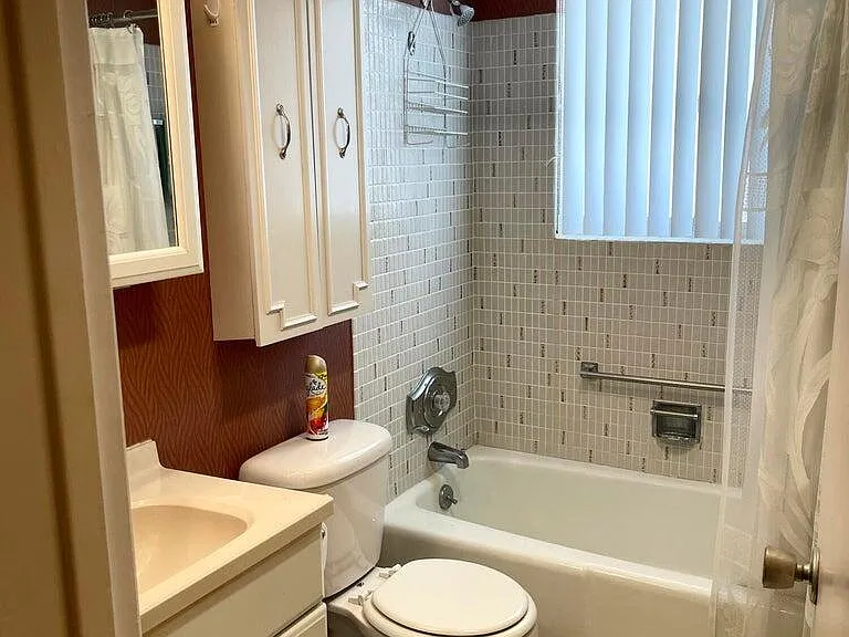 2840 Lake Osborne Dr #205 — Photo 4