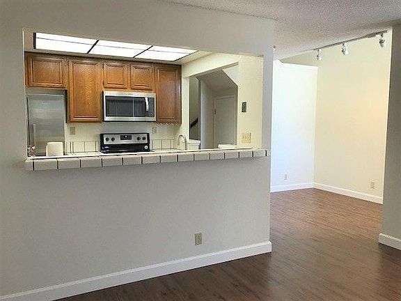 2nd image of 1314 Greenwich Ct