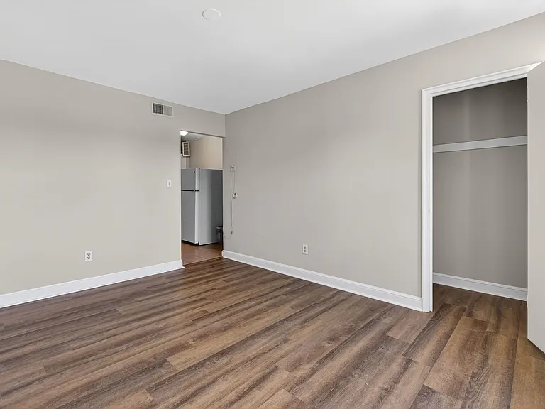 1714 Gales St NE — Photo 6