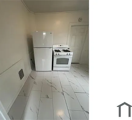 1615 Cedar Ave #2 — Photo 1