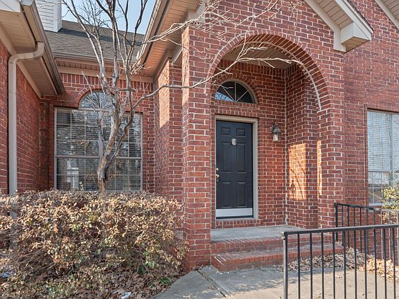 4th image of 210 Trelon Cir