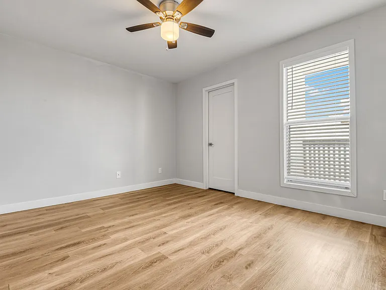 Echo Luxury Apartments — Photo 99