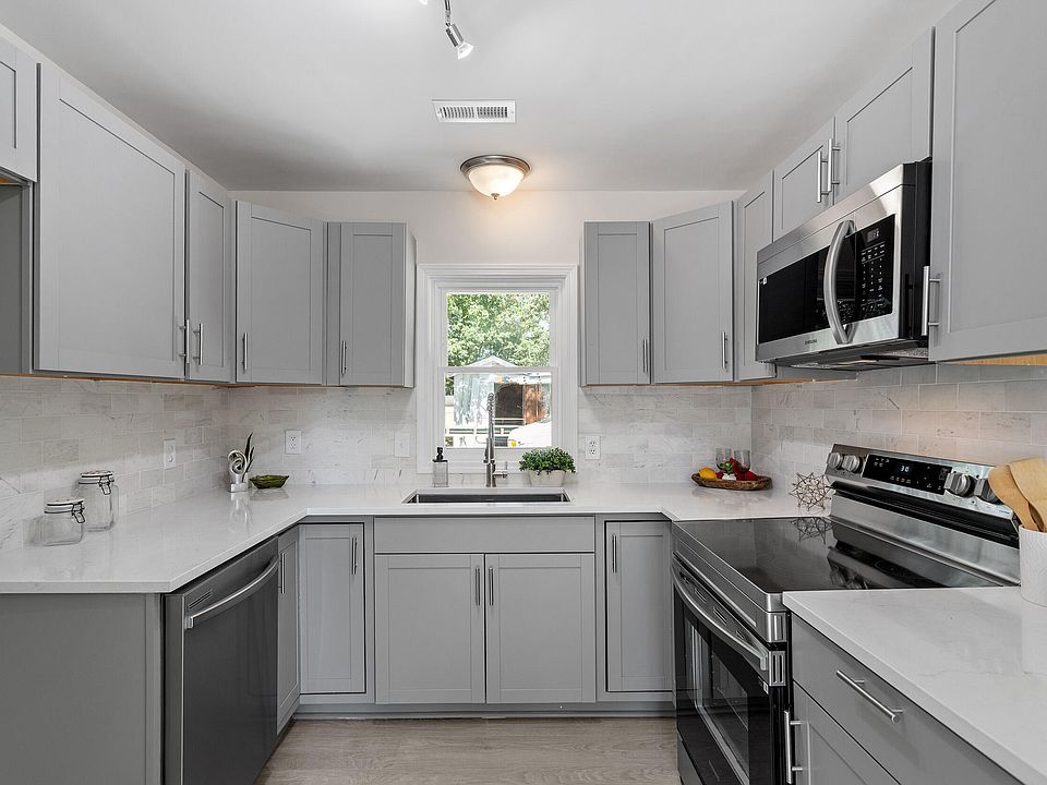 5033 Sunset Lake Rd, Apex, NC 27539 | Zillow