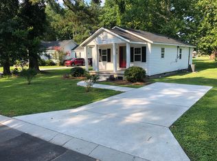320 N Orange St, Wallace, NC 28466