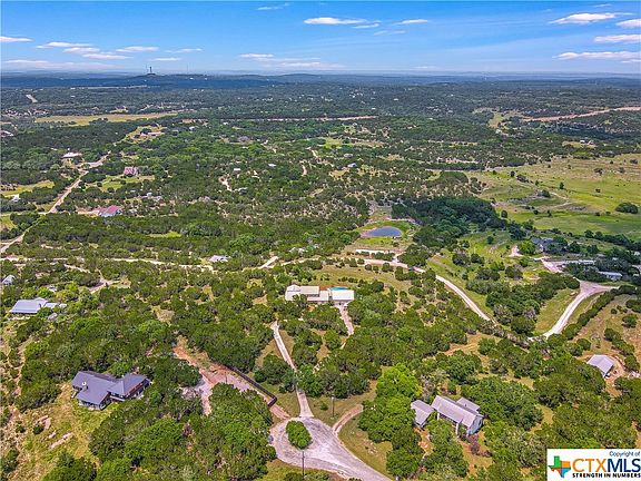 4th image of 230 Skyline Dr