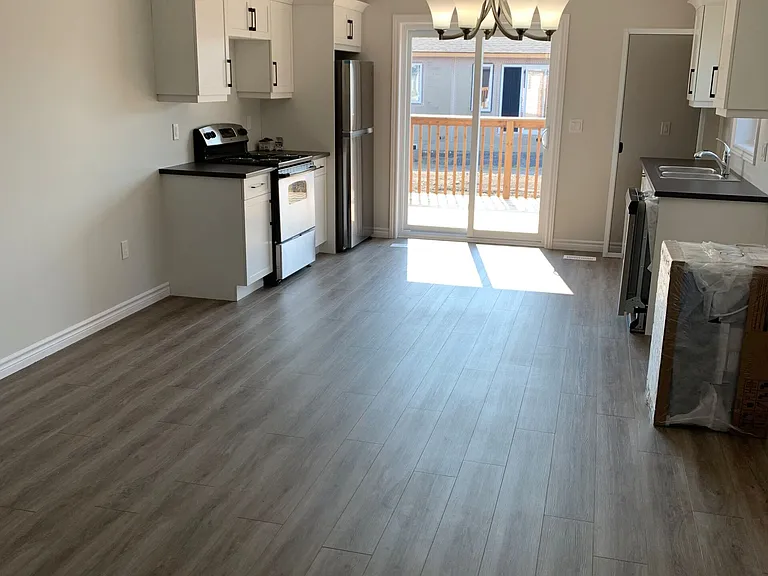120 Sienna Ave #B — Photo 5