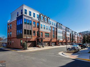 10726 Viognier Ter, Fairfax, VA 22030
