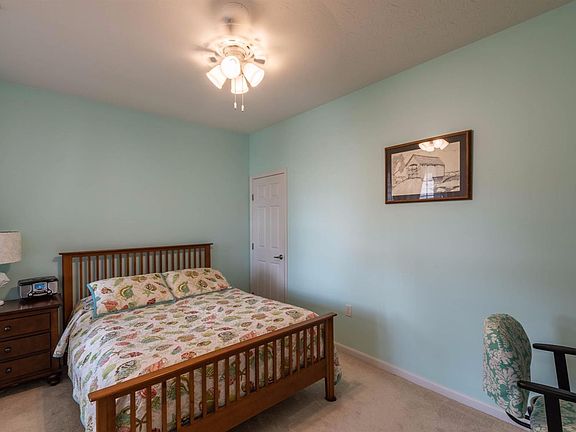 3rd image of 1328 Grovesedge Dr