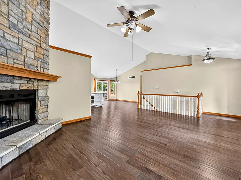 6 Hadley Ln — Photo 18