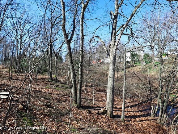 4th image of 9-23 Rondout Street