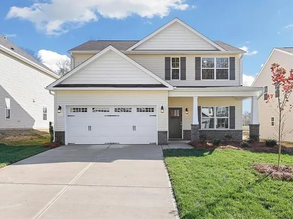 4204 Canter Creek Ln, High Point, NC 27262